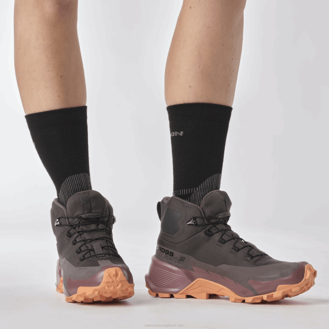 Salomon4608737 botas de caminhada para mulheres - caminhada cruzada 2 mid gore-tex xisto/gengibre selvagem/ouro coral